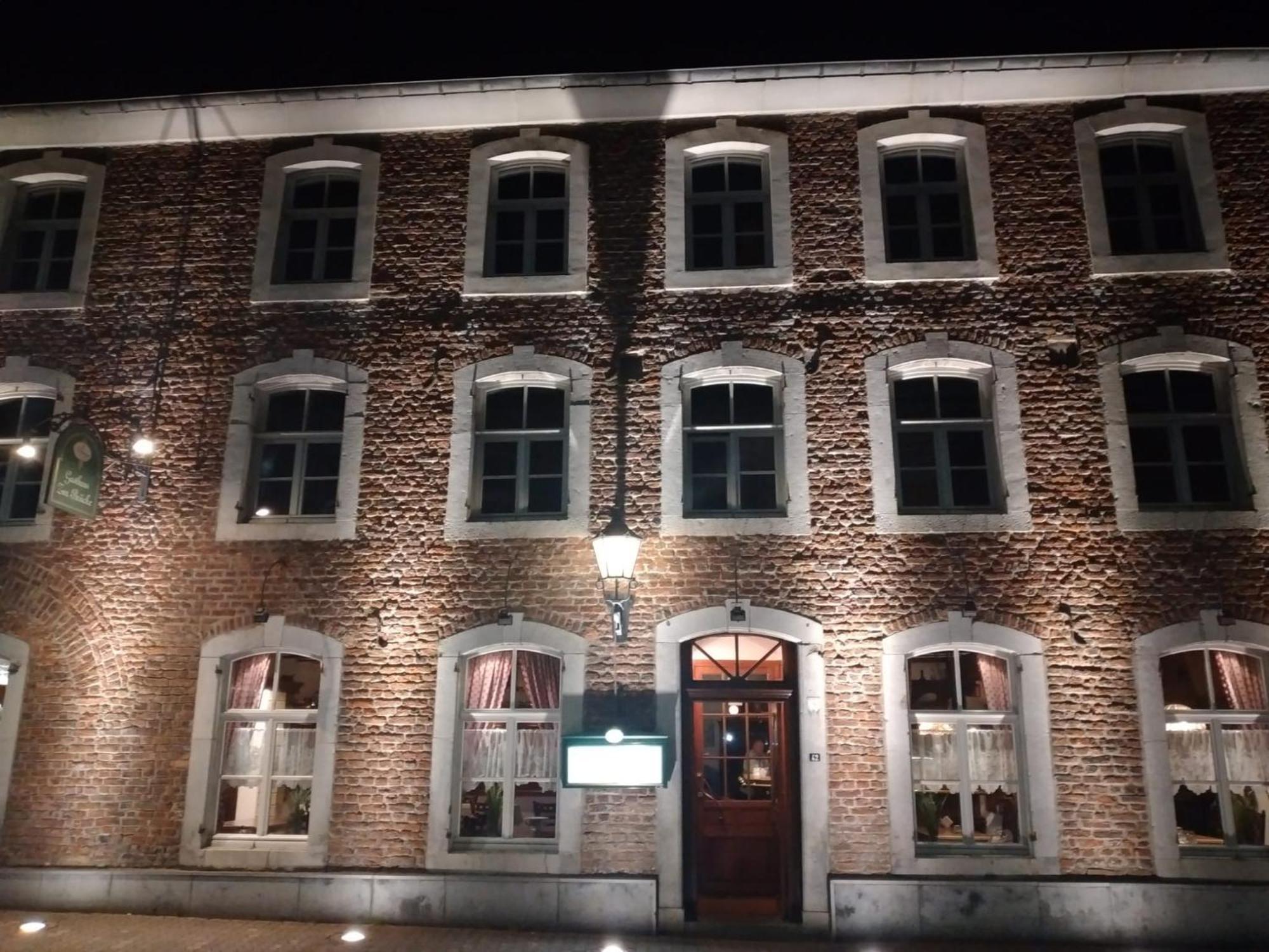Hotel Zur Bruecke Herzogenrath Exterior foto